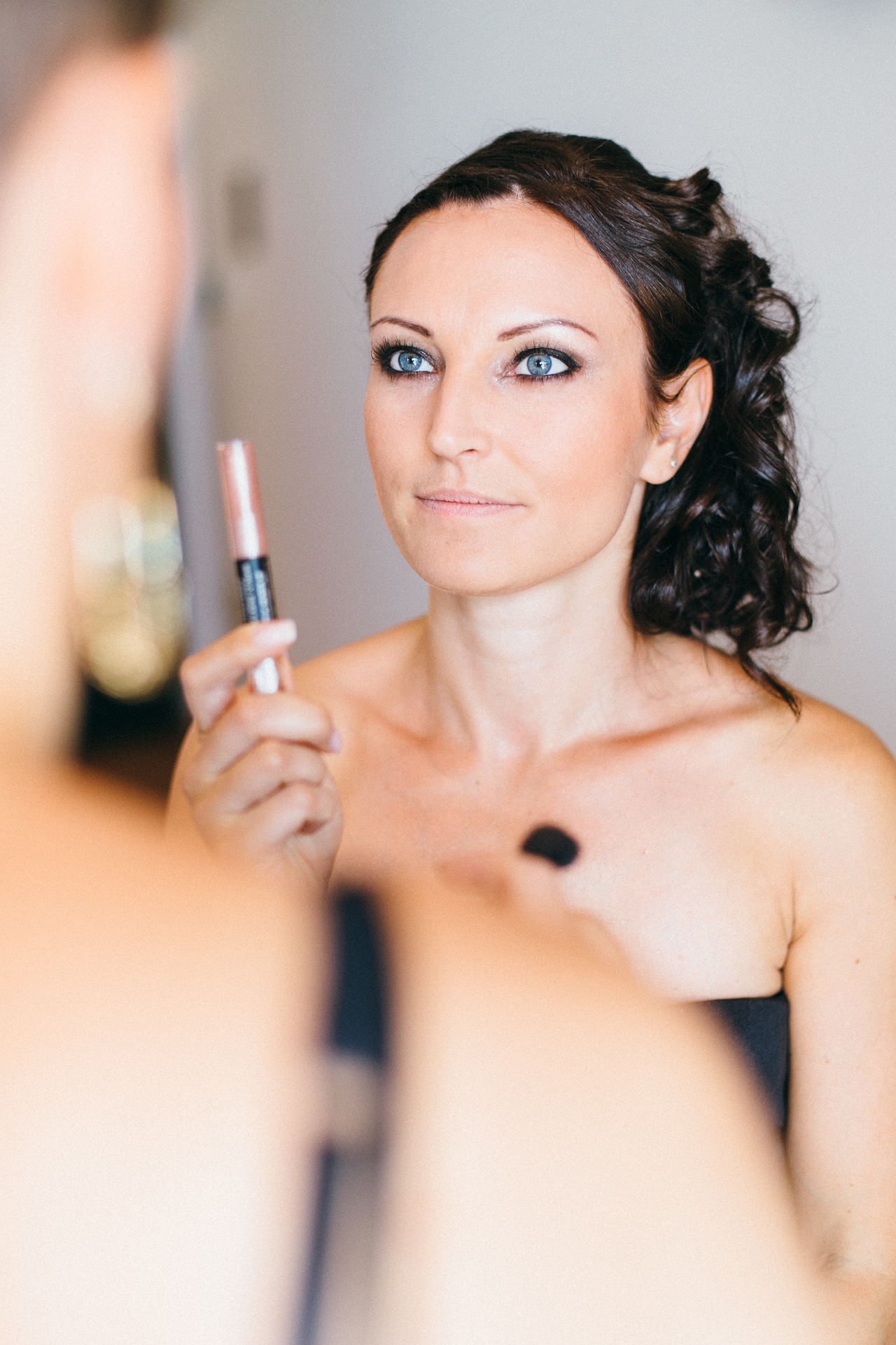 lip-gloss-4835995_1920